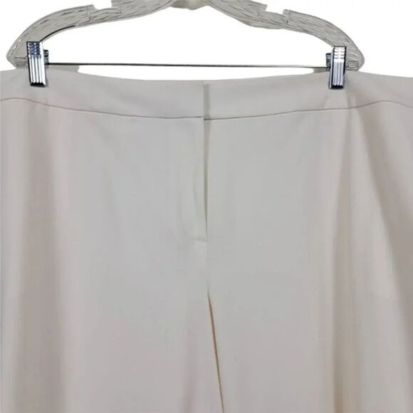 Bar III Straight Leg Pants Womans Size 24W Pearl Color NEW - Picture 3 of 10